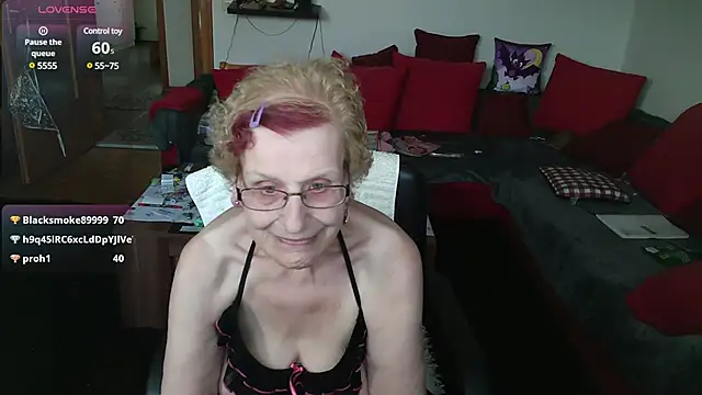 HeisseomaOriginal online show from February 27, 2025, 12:13 pm