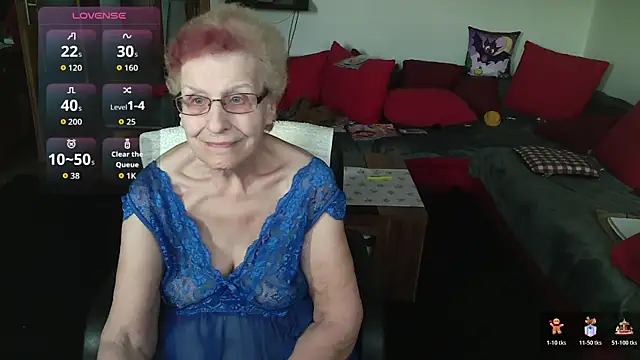 HeisseomaOriginal online show from December 16, 2025, 8:19 am