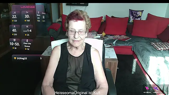 HeisseomaOriginal online show from July 27, 2026, 7:15 am