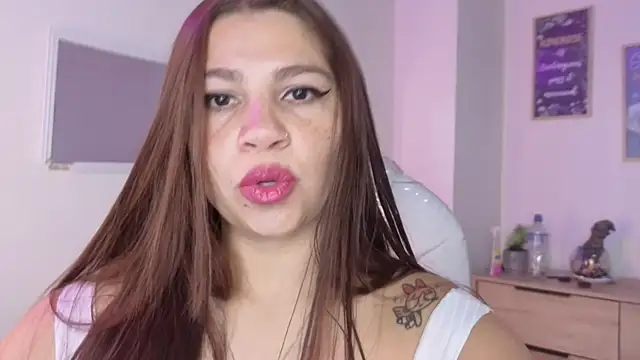 bluee hazell online show from July 16, 2026, 11:16 am
