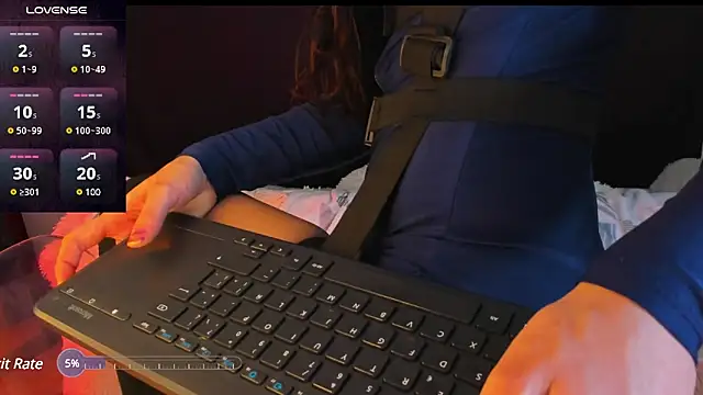 Snapshot of rosario215B chatting on December 13, 2024, 8:20 am rosario215B online show from December 13, 2024, 8:20 am