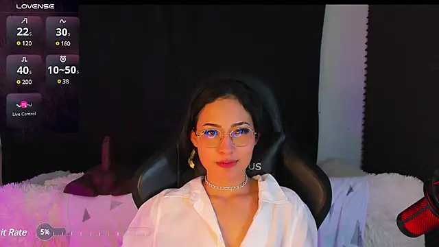 Snapshot of rosario215B chatting on January 6, 2025, 2:58 am rosario215B online show from January 6, 2025, 2:58 am