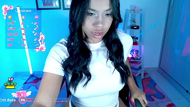 Snapshot of Aaliyahas chatting on October 14, 2025, 1:28 am Aaliyahas online show from October 14, 2025, 1:28 am