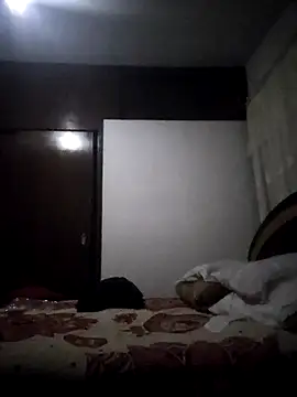 karlaalva online show from November 15, 2025, 5:49 am