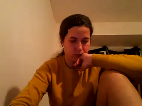 Snapshot of Tamilashaa chatting on December 8, 2024, 6:50 pm Tamilashaa online show from December 8, 2024, 6:50 pm