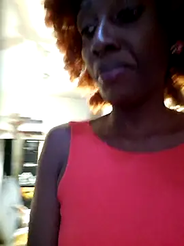 lynnkatrina online show from February 11, 2026, 10:48 pm