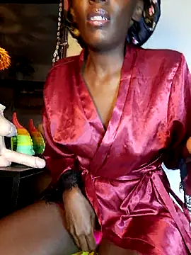 lynnkatrina online show from June 2, 2026, 7:49 pm