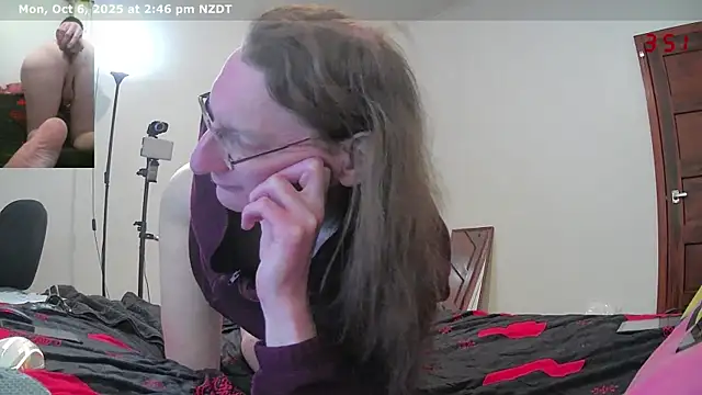 Snapshot of CDAdalyn chatting on October 6, 2025, 1:47 am CDAdalyn online show from October 6, 2025, 1:47 am