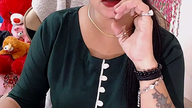 Snapshot of Naughty_Kashish chatting on May 26, 2026, 7:15 am Naughty Kashish online show from May 26, 2026, 7:15 am