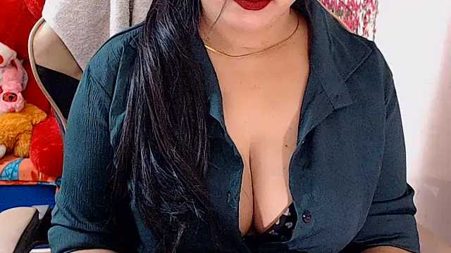 Snapshot of Naughty_Kashish chatting on June 13, 2026, 6:33 am Naughty Kashish online show from June 13, 2026, 6:33 am