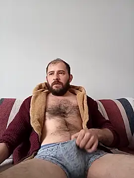 NiiiRvaNaa online show from October 14, 2025, 5:41 am