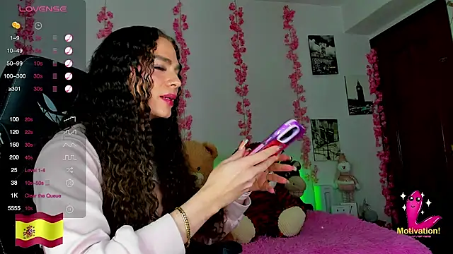 gabrielatafur  online show from January 14, 2025, 8:41 am