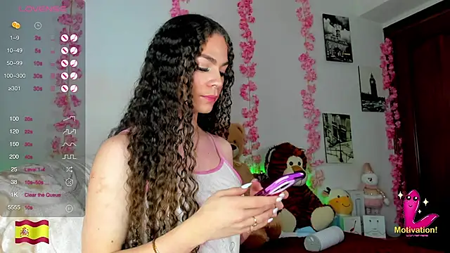 gabrielatafur  online show from February 12, 2025, 1:52 am