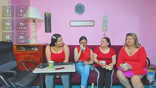 lesbiancuple online show from September 15, 2025, 12:27 pm