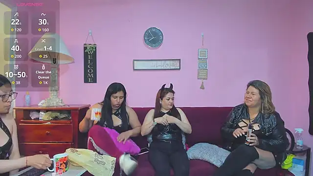 lesbiancuple online show from September 23, 2025, 12:52 pm