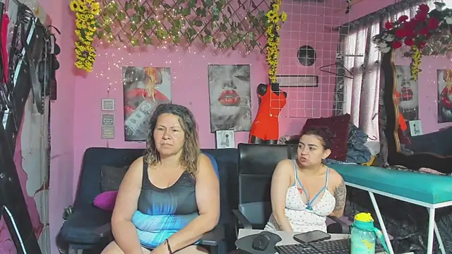 Snapshot of lesbiancuple chatting on May 18, 2026, 12:55 pm lesbiancuple online show from May 18, 2026, 12:55 pm