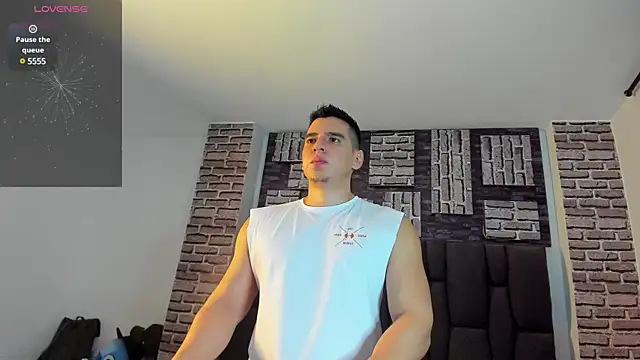 Snapshot of leyton_flex chatting on January 17, 2025, 11:18 pm leyton flex online show from January 17, 2025, 11:18 pm