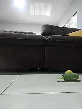 Rafael24445473 online show from April 8, 2026, 7:47 pm