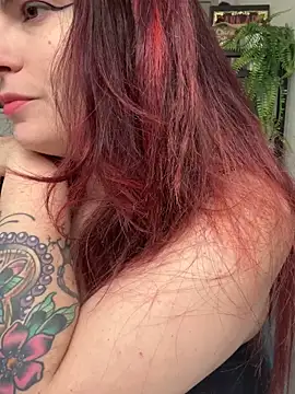 Snapshot of LunaMoongirl chatting on February 4, 2025, 9:38 am LunaMoongirl online show from February 4, 2025, 9:38 am