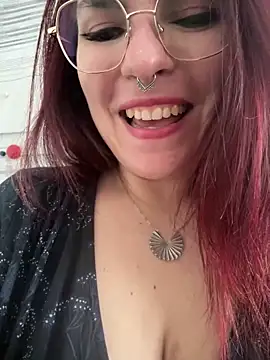 Snapshot of LunaMoongirl chatting on March 3, 2025, 4:14 pm LunaMoongirl online show from March 3, 2025, 4:14 pm