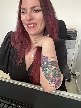 Snapshot of LunaMoongirl chatting on March 17, 2025, 2:23 pm LunaMoongirl online show from March 17, 2025, 2:23 pm