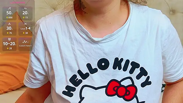 KarinaNoir online show from December 19, 2025, 5:14 am