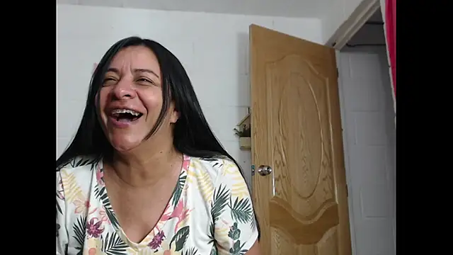 Snapshot of Dulce_Anita chatting on June 29, 2026, 9:48 pm Dulce Anita online show from June 29, 2026, 9:48 pm