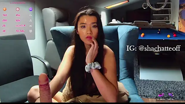 Snapshot of shachatteof chatting on October 28, 2025, 9:46 am shachatteof online show from October 28, 2025, 9:46 am