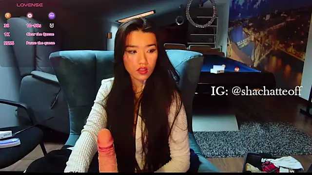 Snapshot of shachatteof chatting on November 17, 2025, 9:48 am shachatteof online show from November 17, 2025, 9:48 am