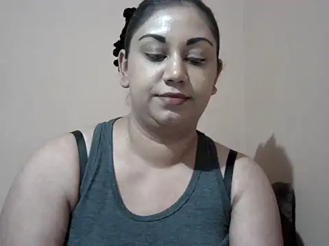 bellachow10 online show from May 1, 2026, 7:07 pm