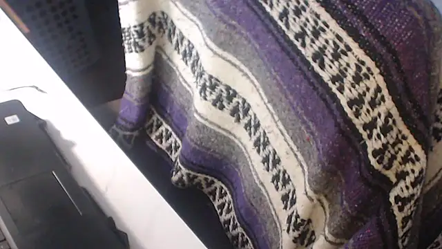 Snapshot of QueenDenizeAndTheCaptain chatting on October 3, 2025, 6:05 pm QueenDenizeAndTheCaptain online show from October 3, 2025, 6:05 pm