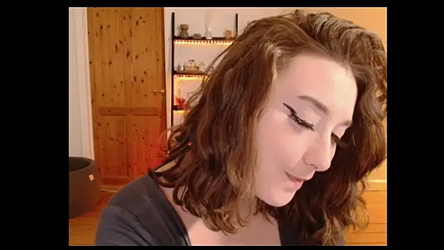 Snapshot of NaughtyRapunzel7 chatting on December 28, 2024, 10:23 pm NaughtyRapunzel7 online show from December 28, 2024, 10:23 pm