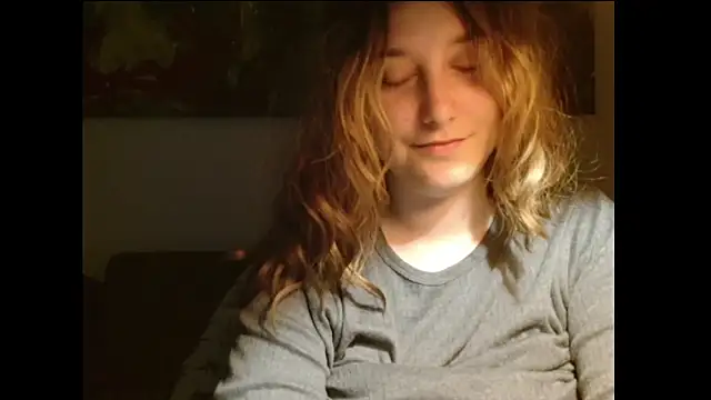 Snapshot of NaughtyRapunzel7 chatting on December 15, 2025, 12:59 am NaughtyRapunzel7 online show from December 15, 2025, 12:59 am