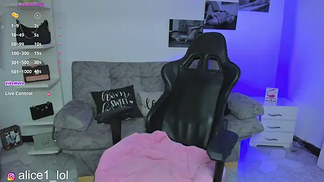 Snapshot of candy_alicee chatting on November 7, 2025, 3:28 am candy alicee online show from November 7, 2025, 3:28 am