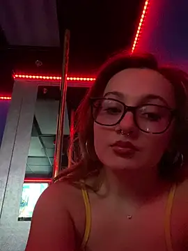 Snapshot of sweetandwet_daddy chatting on March 15, 2025, 8:04 am sweetandwet daddy online show from March 15, 2025, 8:04 am