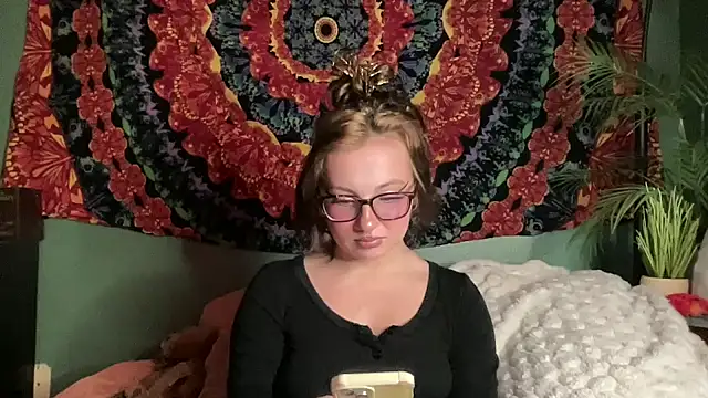 Snapshot of sweetandwet_daddy chatting on November 3, 2025, 3:13 pm sweetandwet daddy online show from November 3, 2025, 3:13 pm