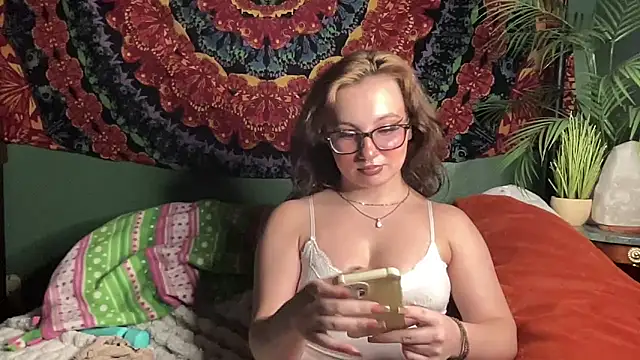 Snapshot of sweetandwet_daddy chatting on November 24, 2025, 2:00 am sweetandwet daddy online show from November 24, 2025, 2:00 am