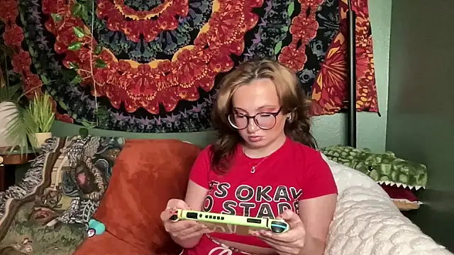 Snapshot of sweetandwet_daddy chatting on February 15, 2026, 12:29 am sweetandwet daddy online show from February 15, 2026, 12:29 am