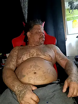 yellowwetfox online show from January 25, 2025, 10:51 am