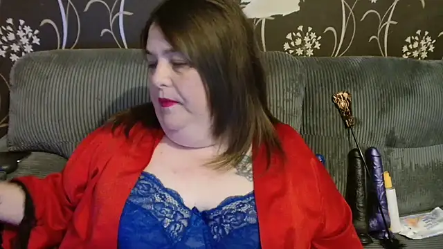 Snapshot of HouseWifeWhore_Milf chatting on October 28, 2025, 4:53 pm HouseWifeWhore Milf online show from October 28, 2025, 4:53 pm