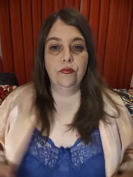 Snapshot of HouseWifeWhore_Milf chatting on June 17, 2026, 9:34 am HouseWifeWhore Milf online show from June 17, 2026, 9:34 am