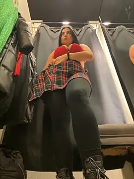 CrazzyChicks online show from October 15, 2025, 7:41 am