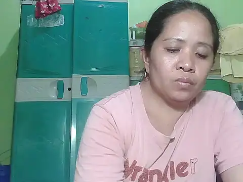 Snapshot of sweetlady_pinay chatting on July 7, 2026, 1:48 pm sweetlady pinay online show from July 7, 2026, 1:48 pm