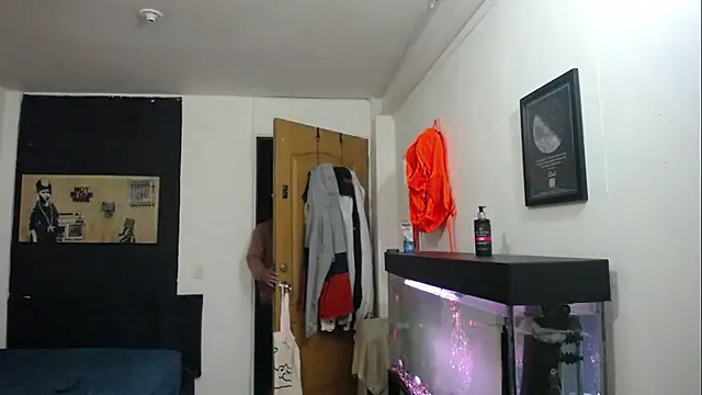 romeolovedark online show from January 4, 2025, 1:31 am