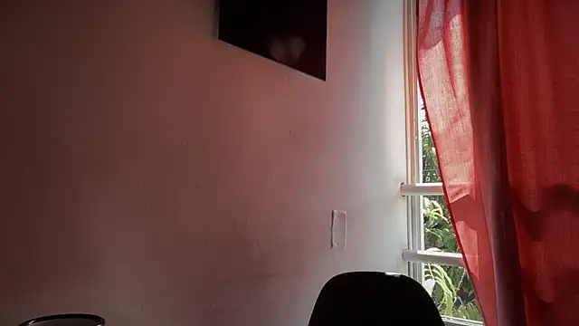 romeolovedark online show from December 17, 2025, 4:13 pm