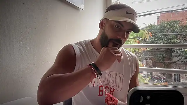 romeolovedark online show from January 31, 2026, 7:45 pm