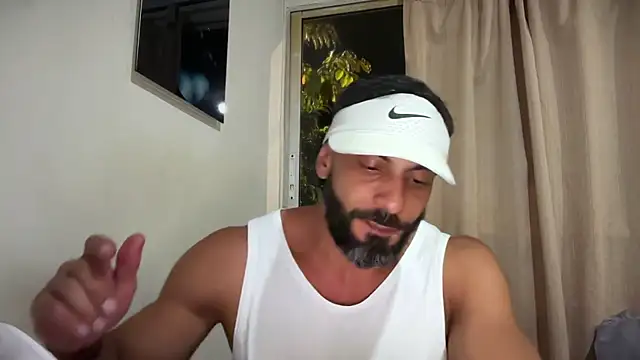 romeolovedark online show from June 20, 2026, 2:36 am