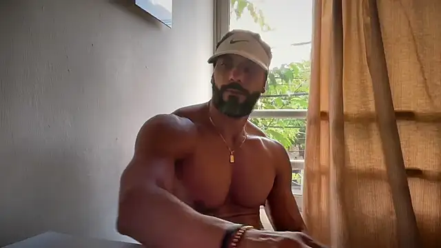 romeolovedark online show from June 21, 2026, 9:06 pm