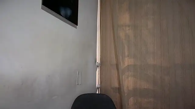 romeolovedark online show from June 24, 2026, 2:43 am