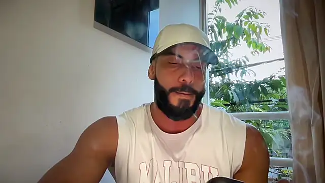 romeolovedark online show from June 28, 2026, 11:11 pm